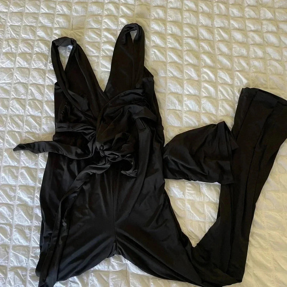 Revolve Lovers + Friends Sade jumpsuit - Picture 8 of 9